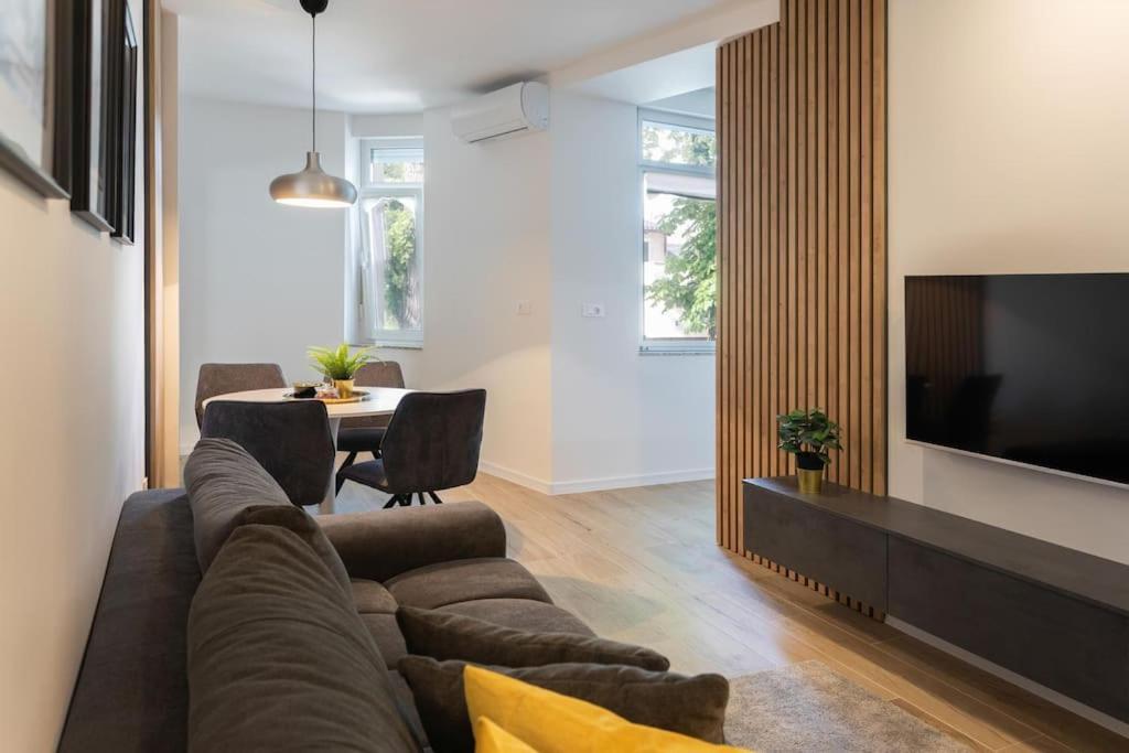 Flat4Us#Cozy#Freeparking#5People Apartment Zagreb Exterior foto
