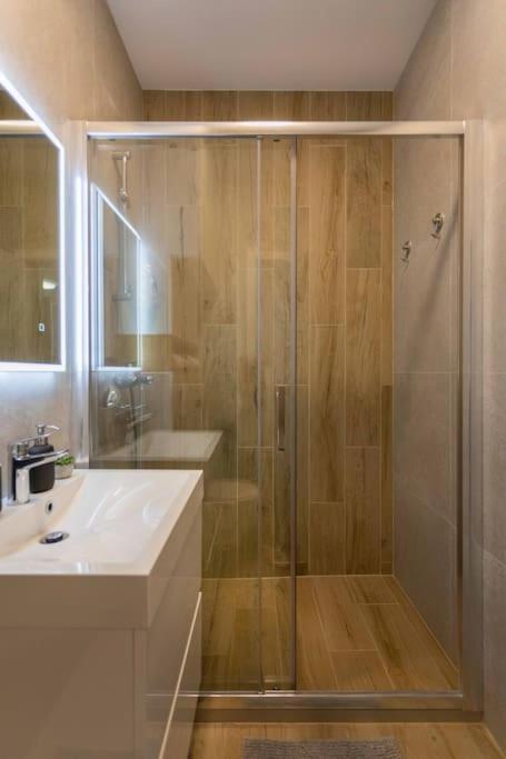 Flat4Us#Cozy#Freeparking#5People Apartment Zagreb Exterior foto